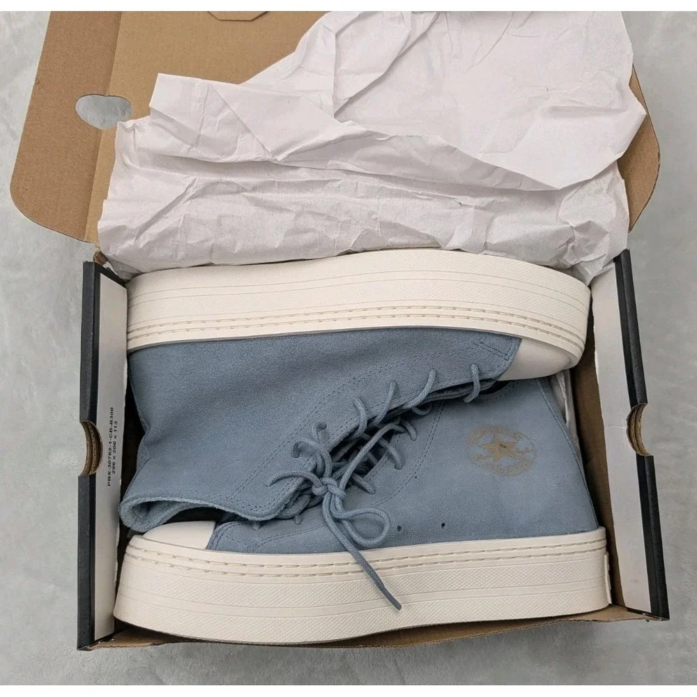 Converse All Star Chuck Taylor Sneakers Size 10 Shoes Light Blue Suede Lift Lace